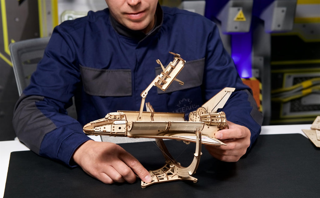 Wooden 3D Puzzle Space Shuttle Model Kit L2305